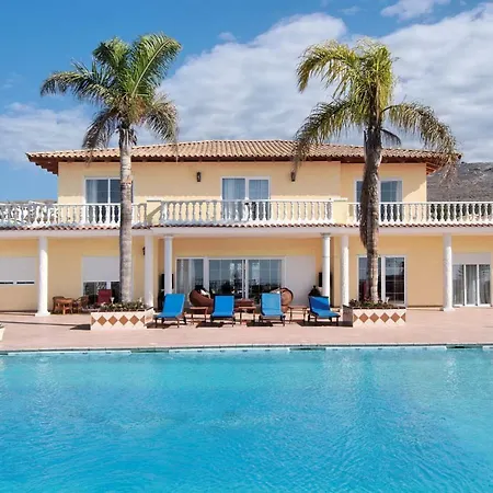 La Cascada Villa *